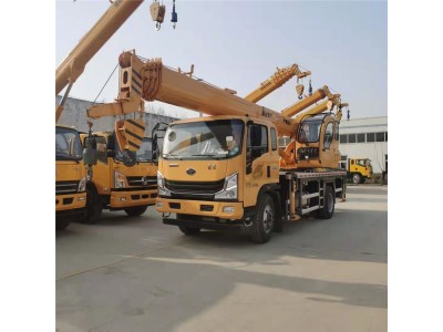 四不像建筑吊车供应 16吨汽车吊车 凯马底盘吊车图5