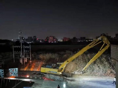 沃尔沃EC210D挖掘机加长臂改装图2
