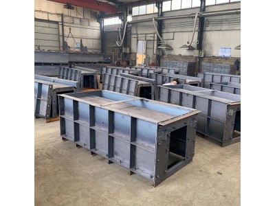 供应水沟槽模具 流水槽钢模具  u型排水槽模具 工程专用图3