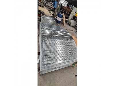 施工电梯吊笼冲孔板  施工升降机电机配件 三相异步电动机  济南恒义建筑机械图4