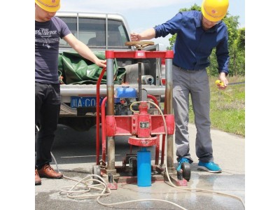 混凝土路面取芯钻机公路护栏安装打孔设备地质勘探取芯钻机沥青路面打眼机图2